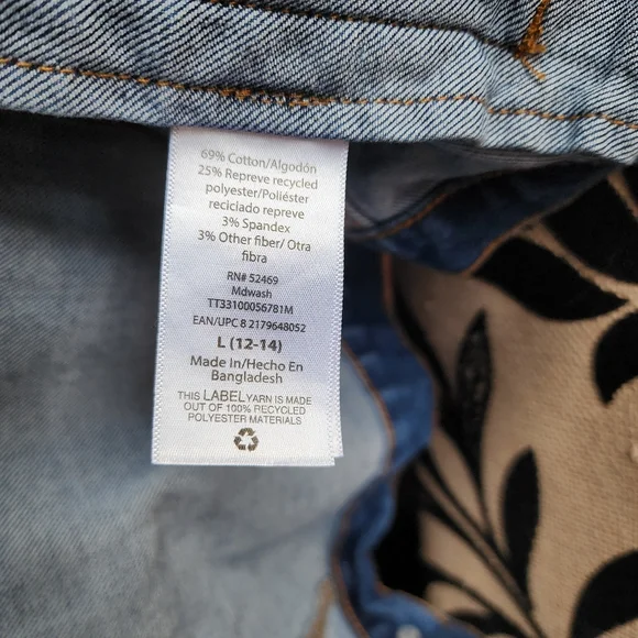 Time and Tru Denim Jean Jacket Size Large - Picture 5 of 6